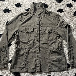 Magellan’s size medium Khaki Military green Jacket